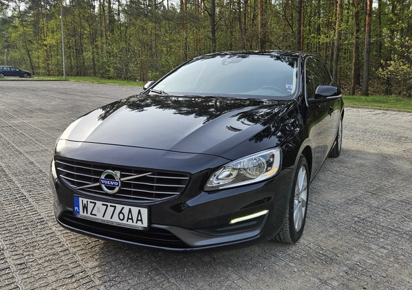 Volvo V60 cena 39900 przebieg: 291000, rok produkcji 2014 z Łomianki małe 529
